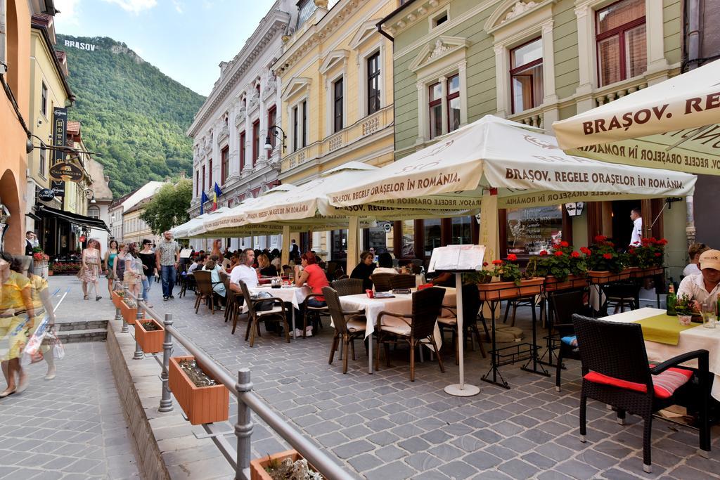 Hotel Da Vinci à Braşov Extérieur photo