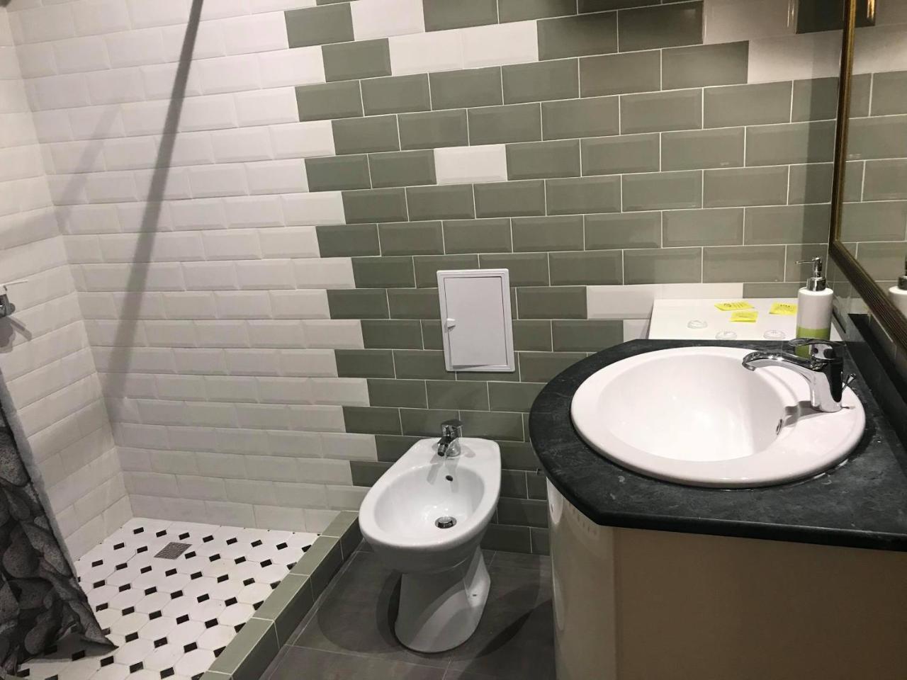 Hotel Da Vinci à Braşov Extérieur photo