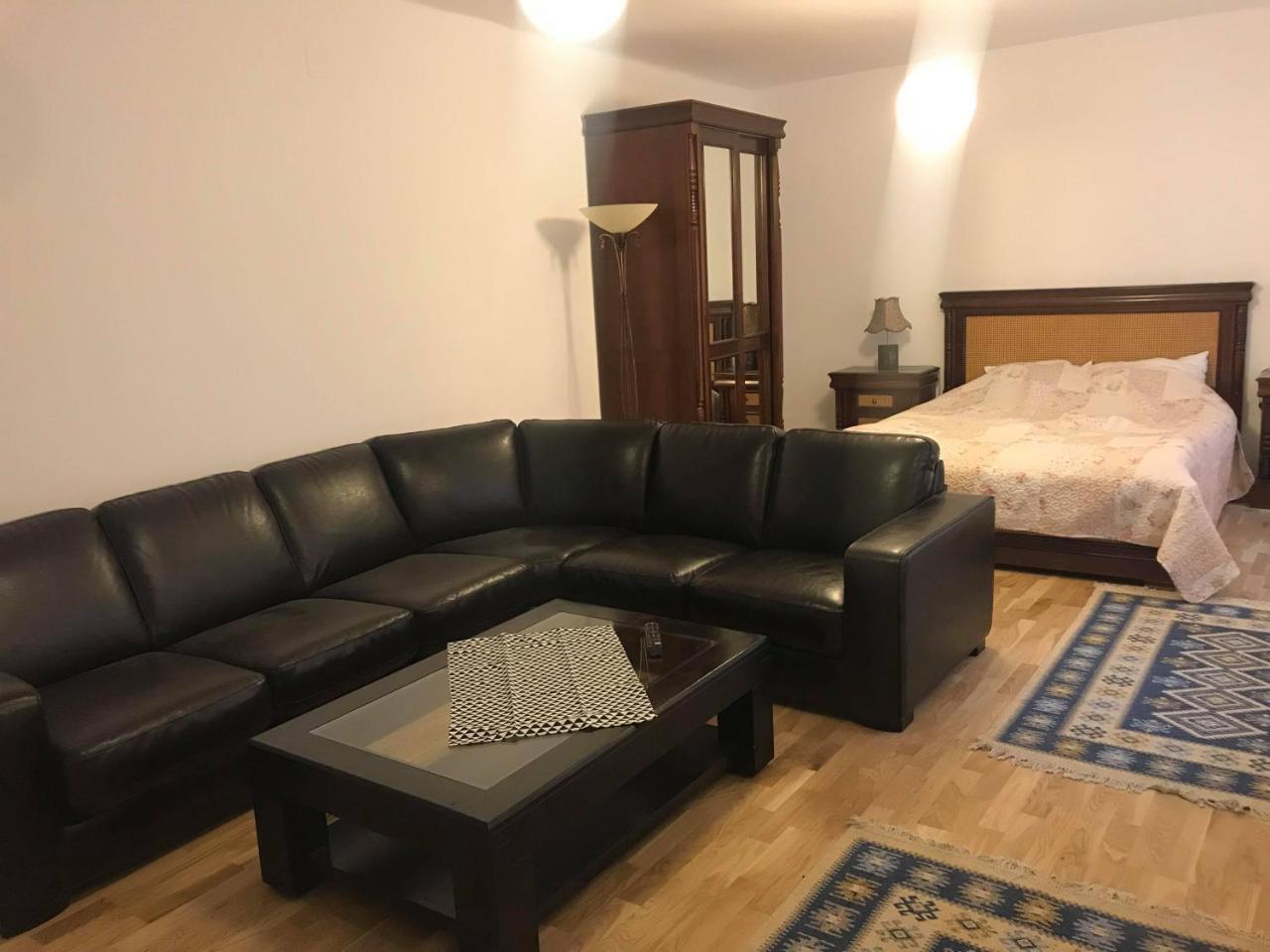 Hotel Da Vinci à Braşov Extérieur photo
